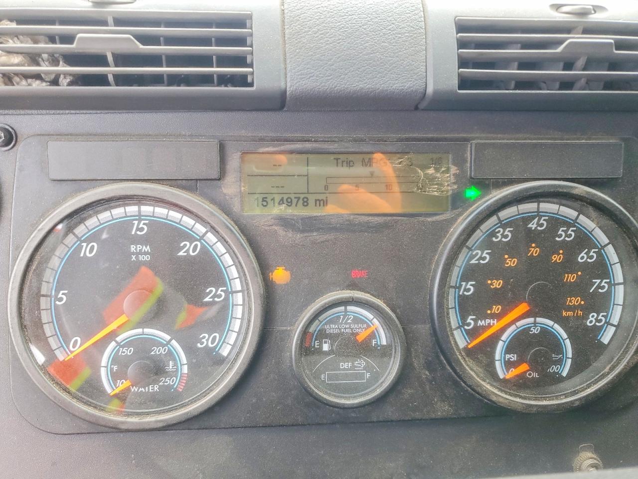 2015 FREIGLINER All other VIN 3AKJGLD51FSGF9151 photo 8