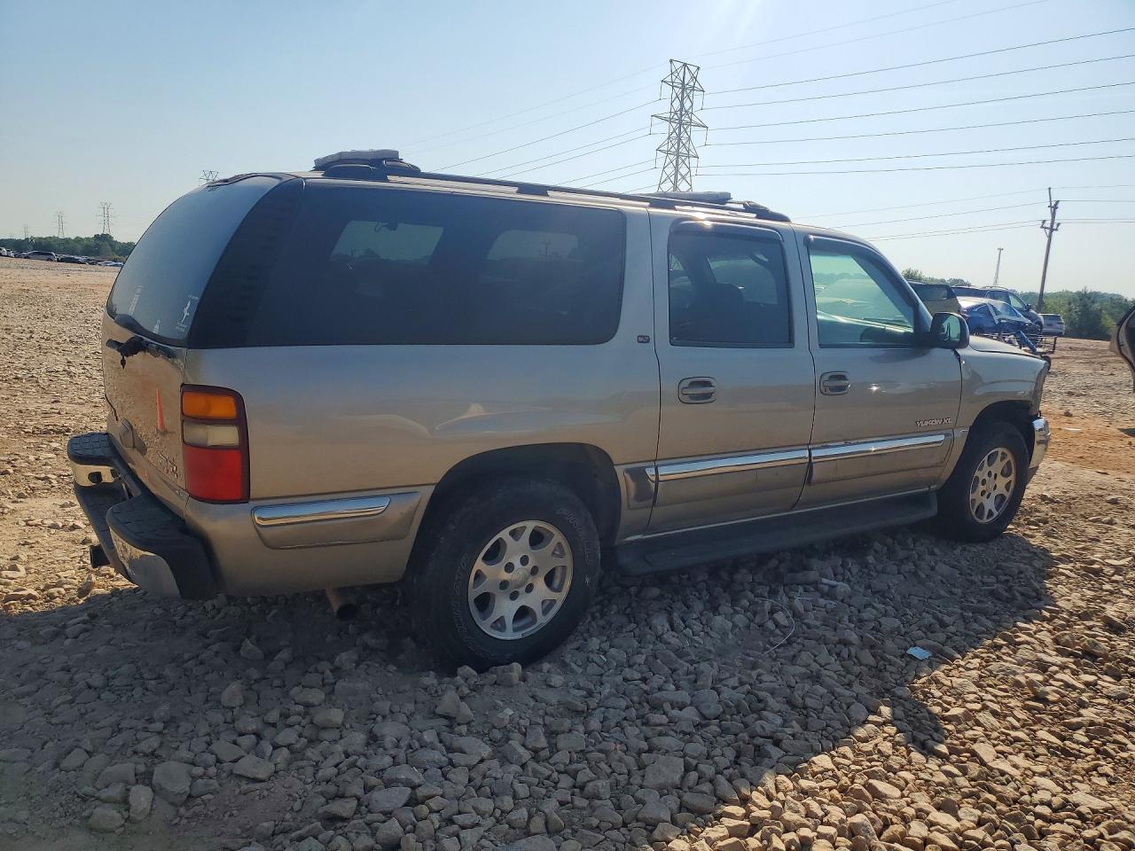 2000 GMC Yukon VIN 3GKFK16T8YG139963 photo 3