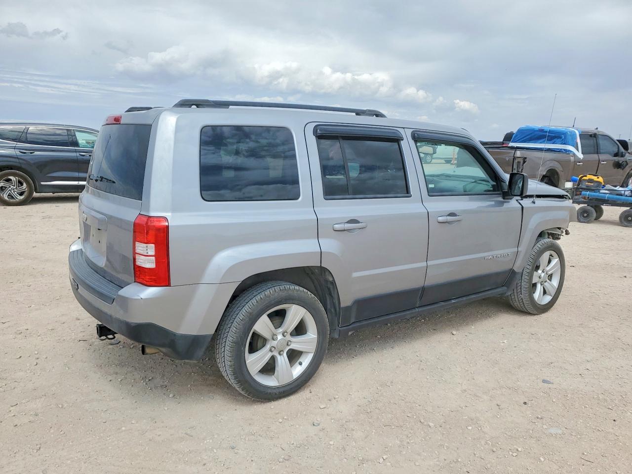 2017 Jeep Patriot VIN 1C4NJPBB6HD121002 photo 3