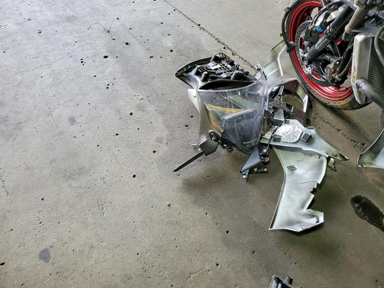 2025 Kawasaki Ninja 600 VIN JKBZXJK19SA011533 photo 8