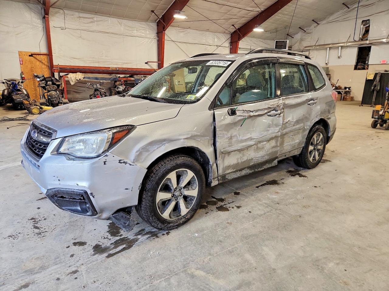 2017 Subaru Forester VIN JF2SJABCXHH529487 photo 1