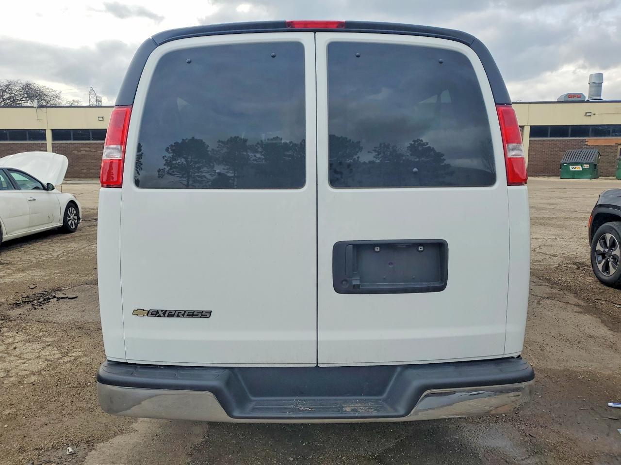 2025 Chevrolet Express VIN 1GAZGPF71S1165061 photo 6