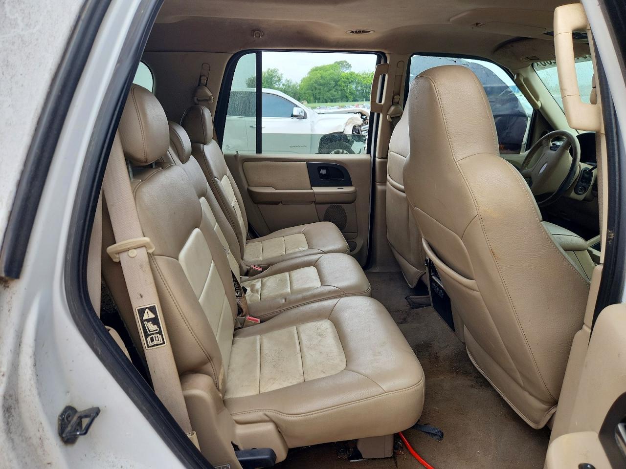 2003 Ford Expedition VIN 1FMRU17W33LC04009 photo 11