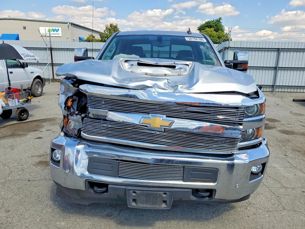 2018 Chevrolet All models VIN 1GC1KWEY8JF142322 photo 5