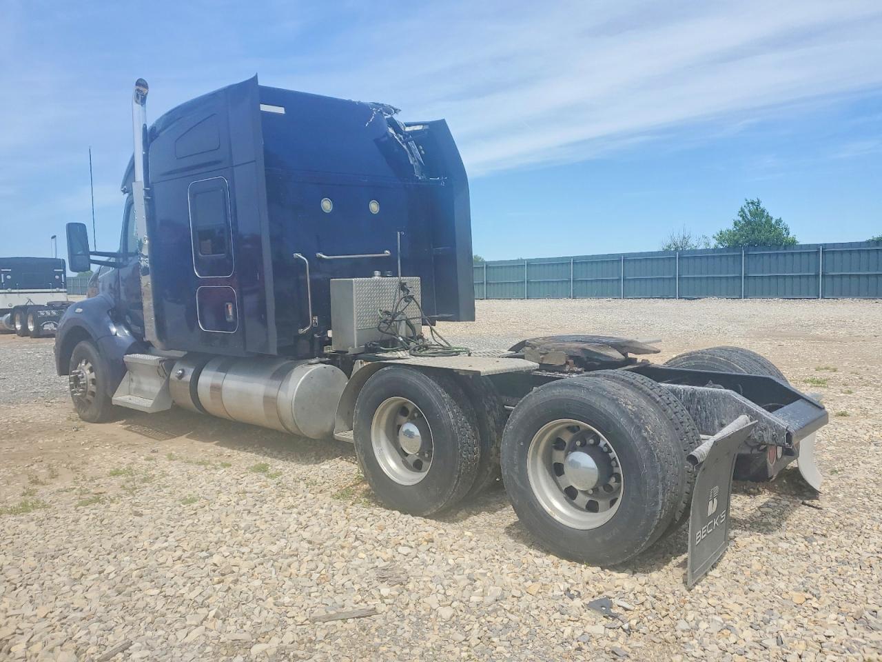 2016 KENWORTH All other VIN 1XKZD49X7GJ131079 photo 3