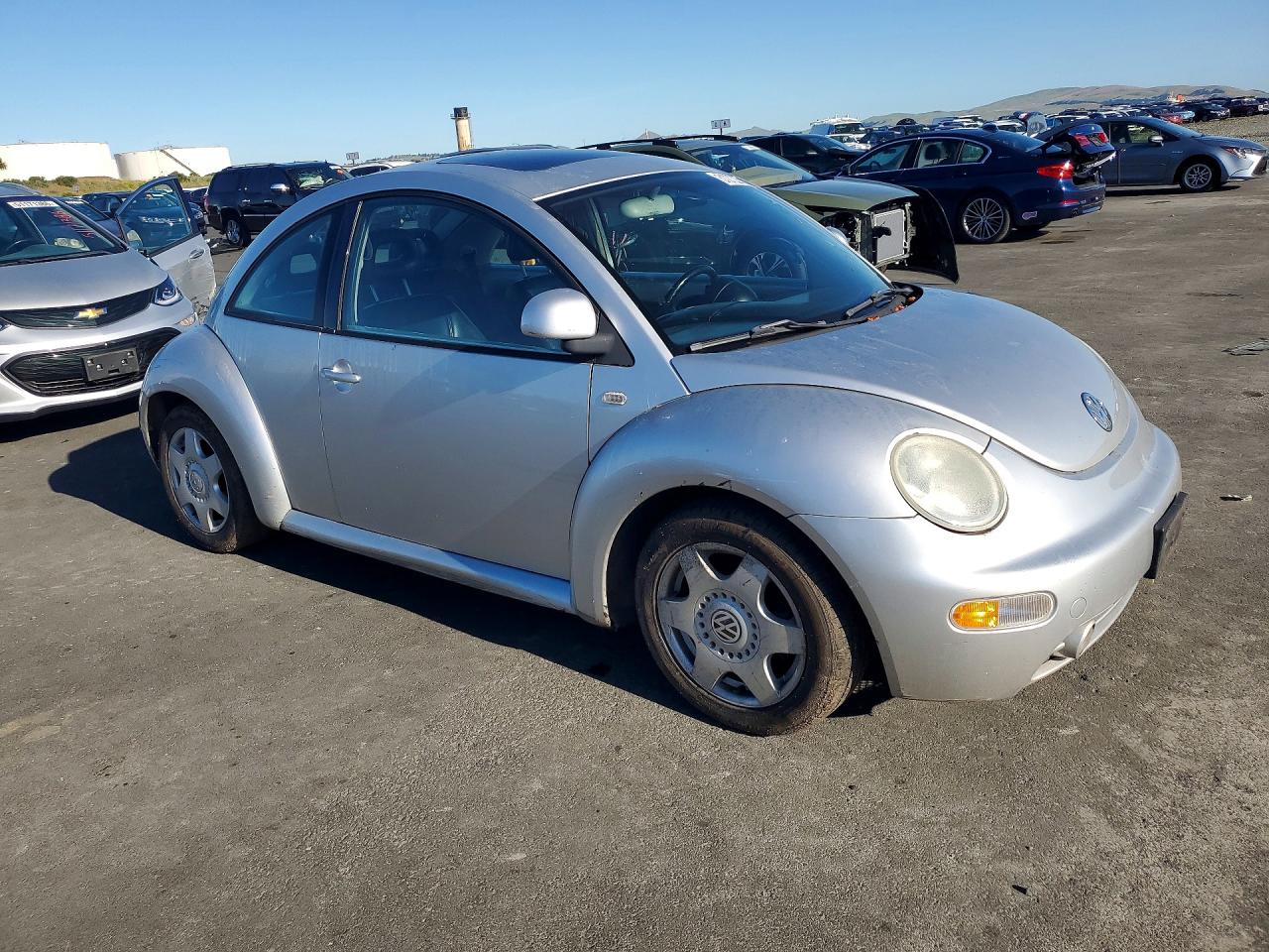 1999 Volkswagen Beetle VIN 3VWCC21CXXM473398 photo 4