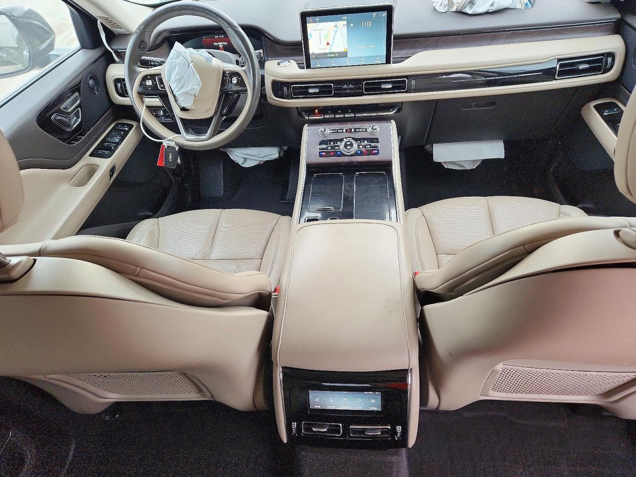2023 Lincoln Aviator VIN 5LM5J7XC9PGL02344 photo 8