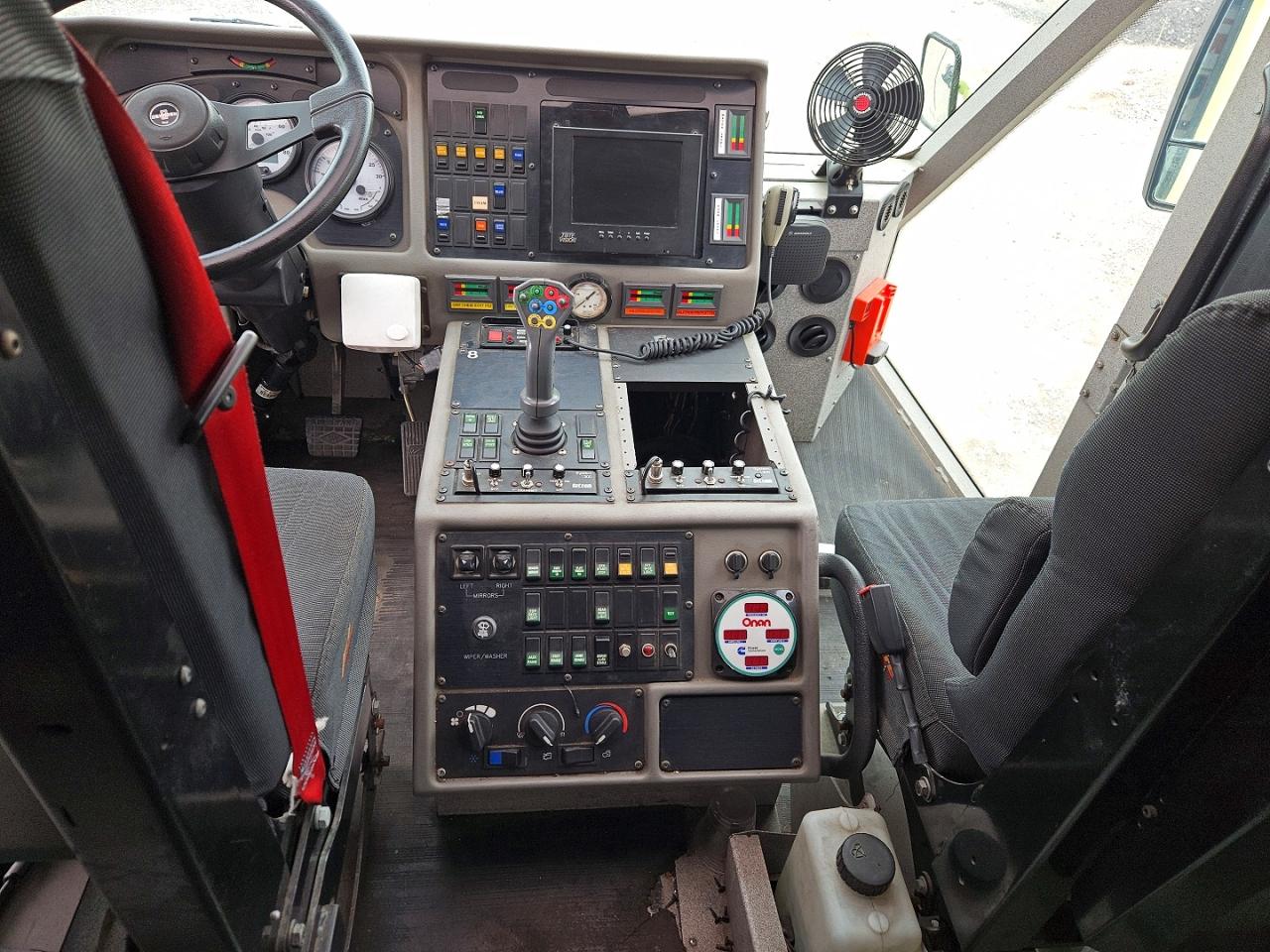 2005 Oshkosh All other VIN 10TDKAK165S083903 photo 9