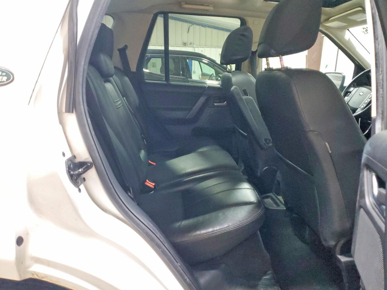 2011 LANDAU Lr2 VIN SALFR2BN8BH273477 photo 11