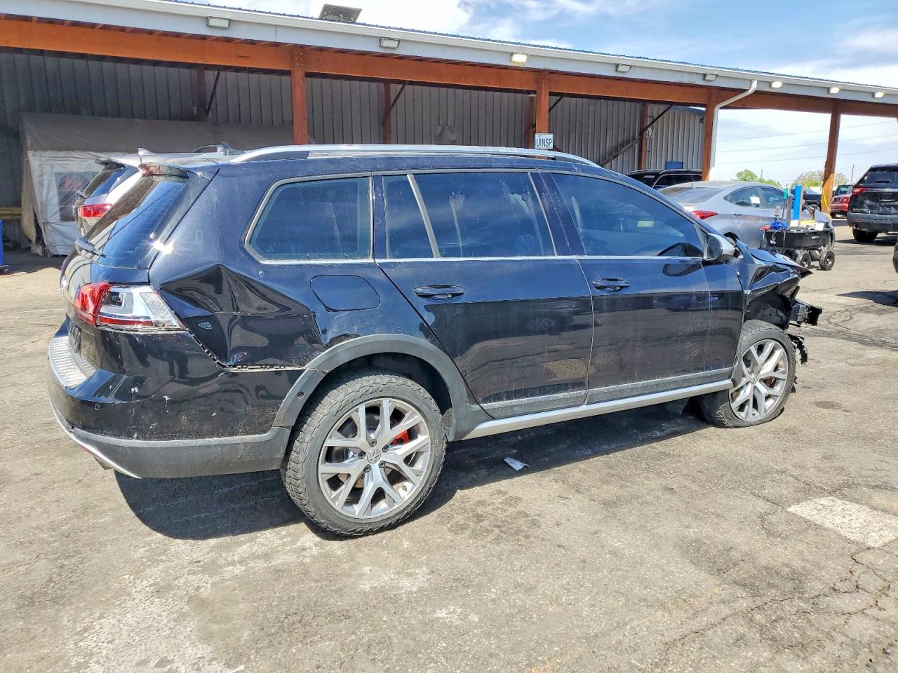 2017 VOLKSWAGEN Golf VIN 3VWH17AU0HM538049 photo 3