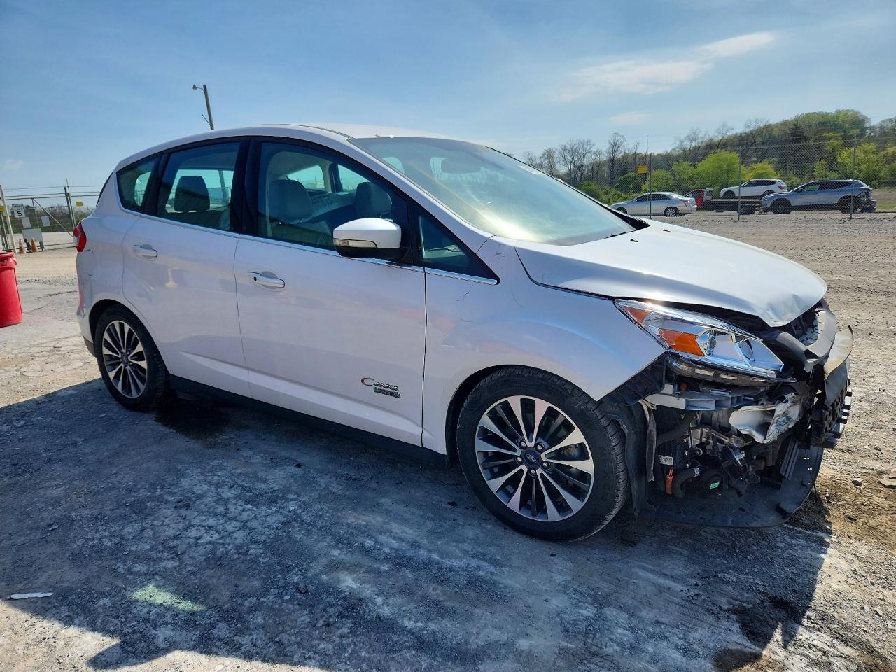 2017 FORD Cmax VIN 1FADP5FU2HL105062 photo 4