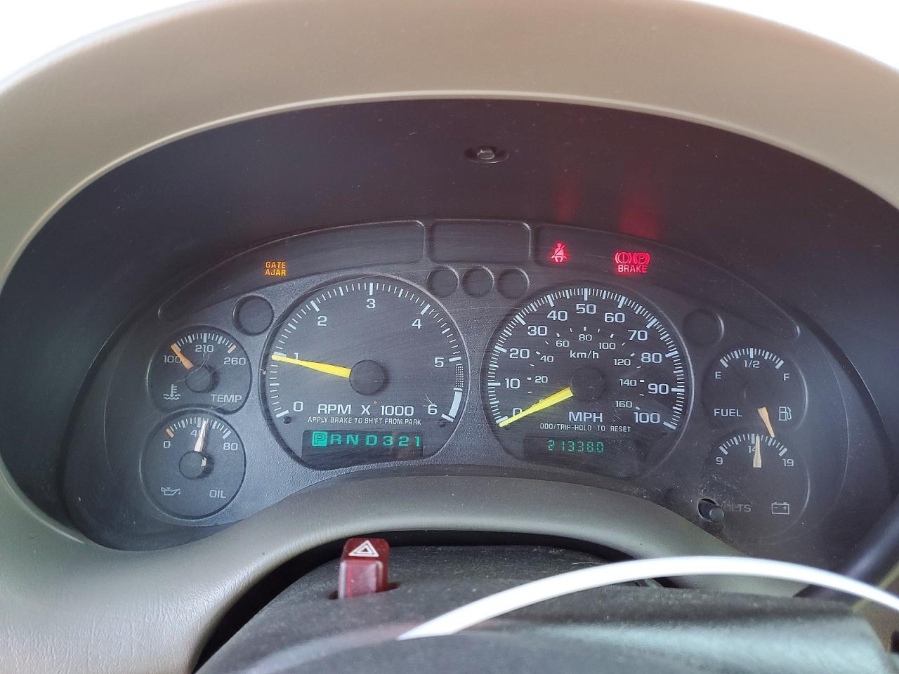 2000 CHEV Blazer VIN 1GNCT18W7YK166591 photo 9