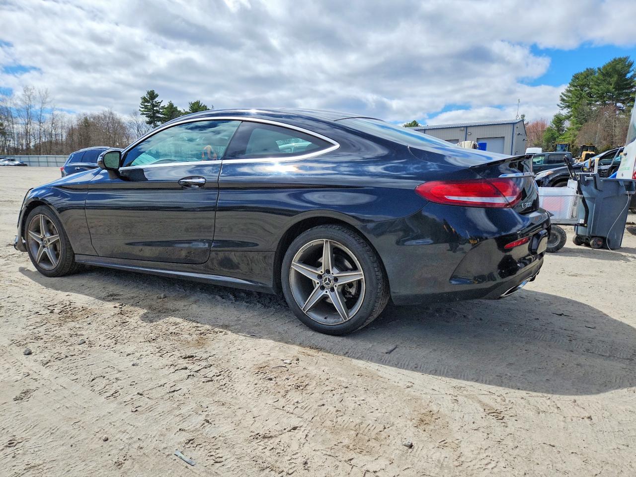 2018 Mercedes-Benz C class VIN WDDWJ4KB7JF738377 photo 2
