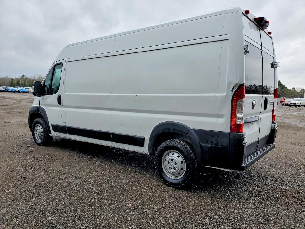 2023 Ram Promaster VIN 3C6LRVDG0PE532851 photo 2