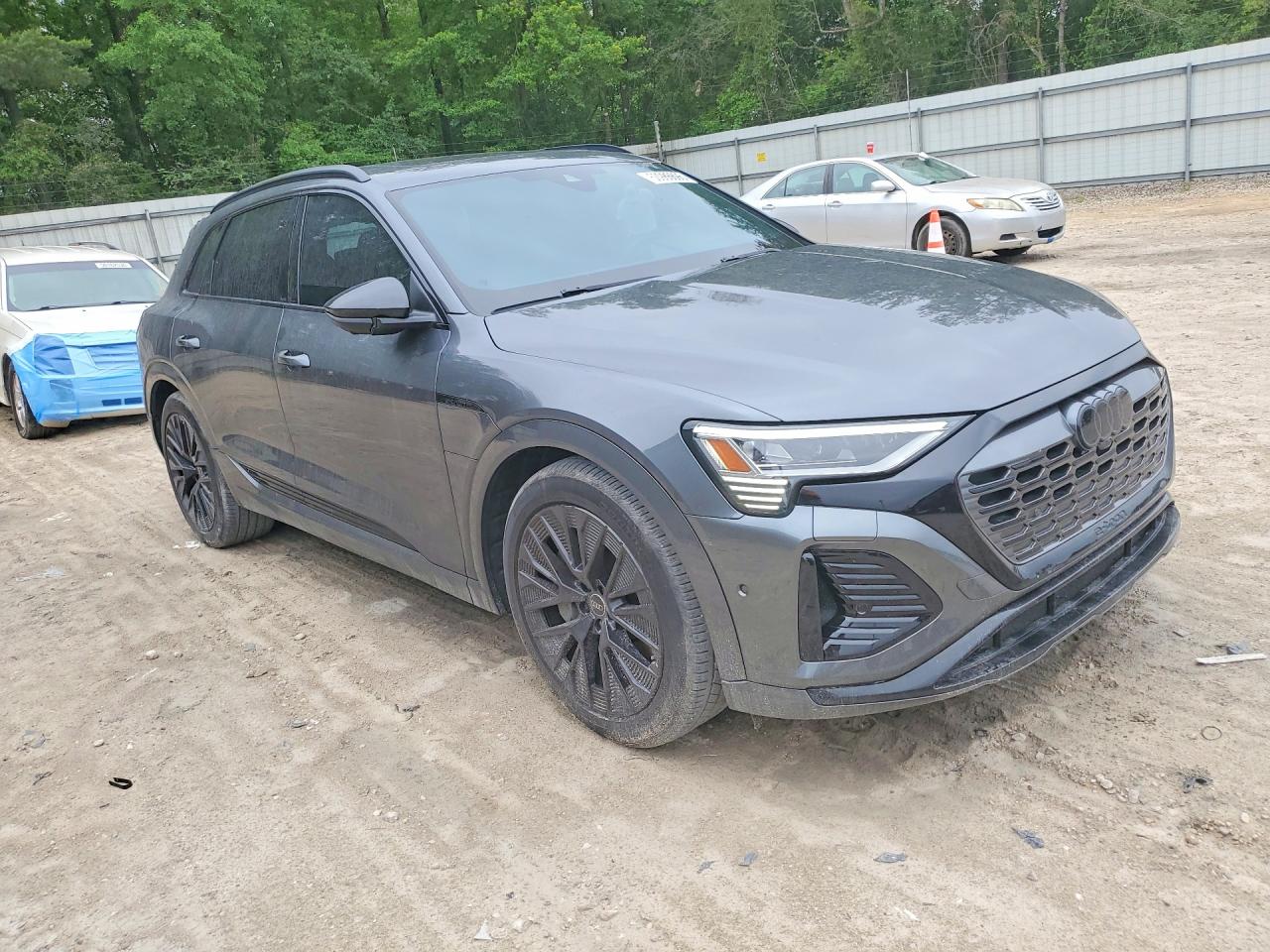 2024 Audi Q8 e-tron VIN WA16AAGEXRB012389 photo 4