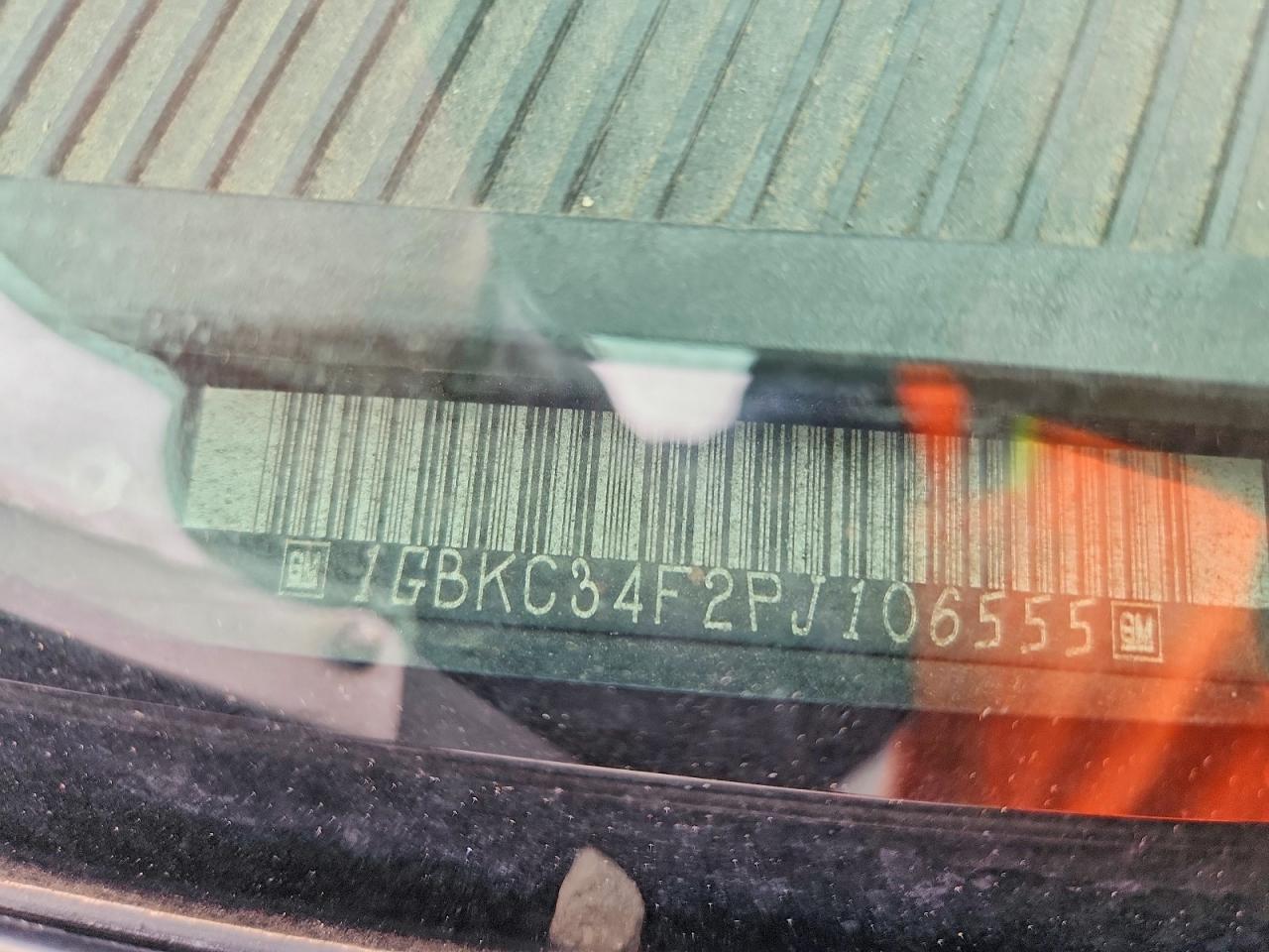 1993 Chevrolet Gmt VIN 1GBKC34F2PJ106555 photo 12