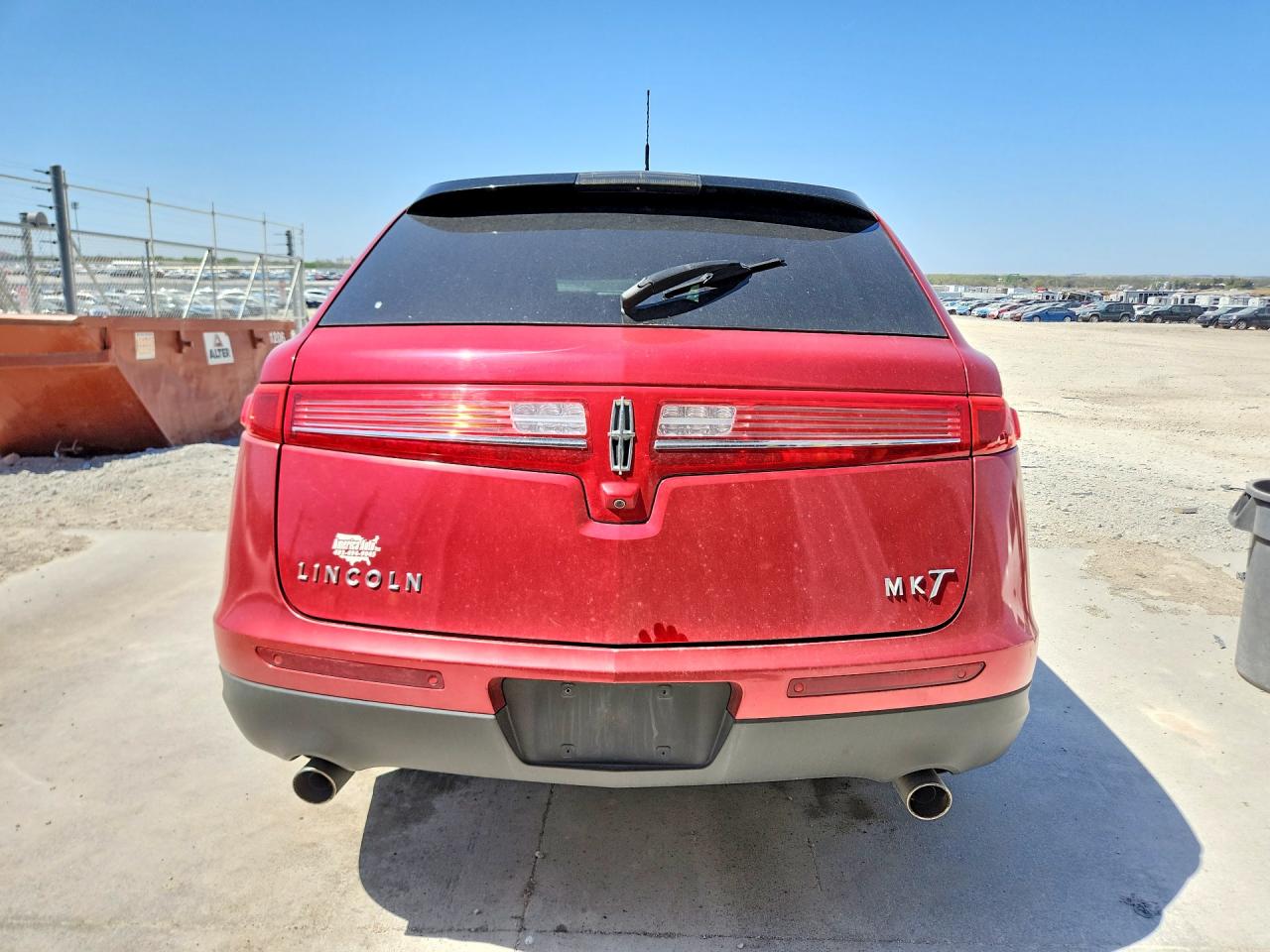 2011 Lincoln Mkt VIN 2LMHJ5FR3BBJ54142 photo 6