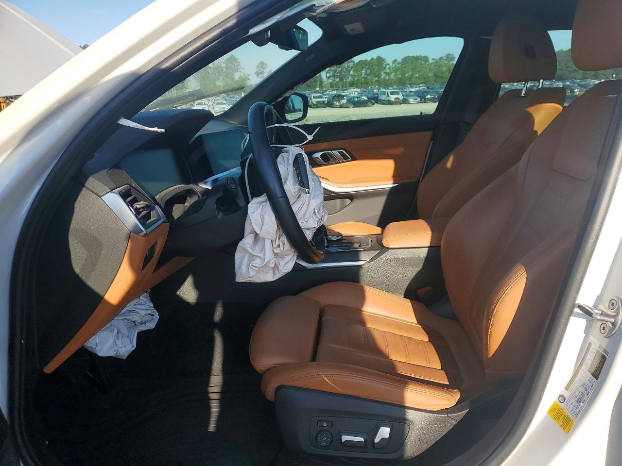 2021 BMW 3 series VIN 3MW5R1J08M8B49863 photo 7