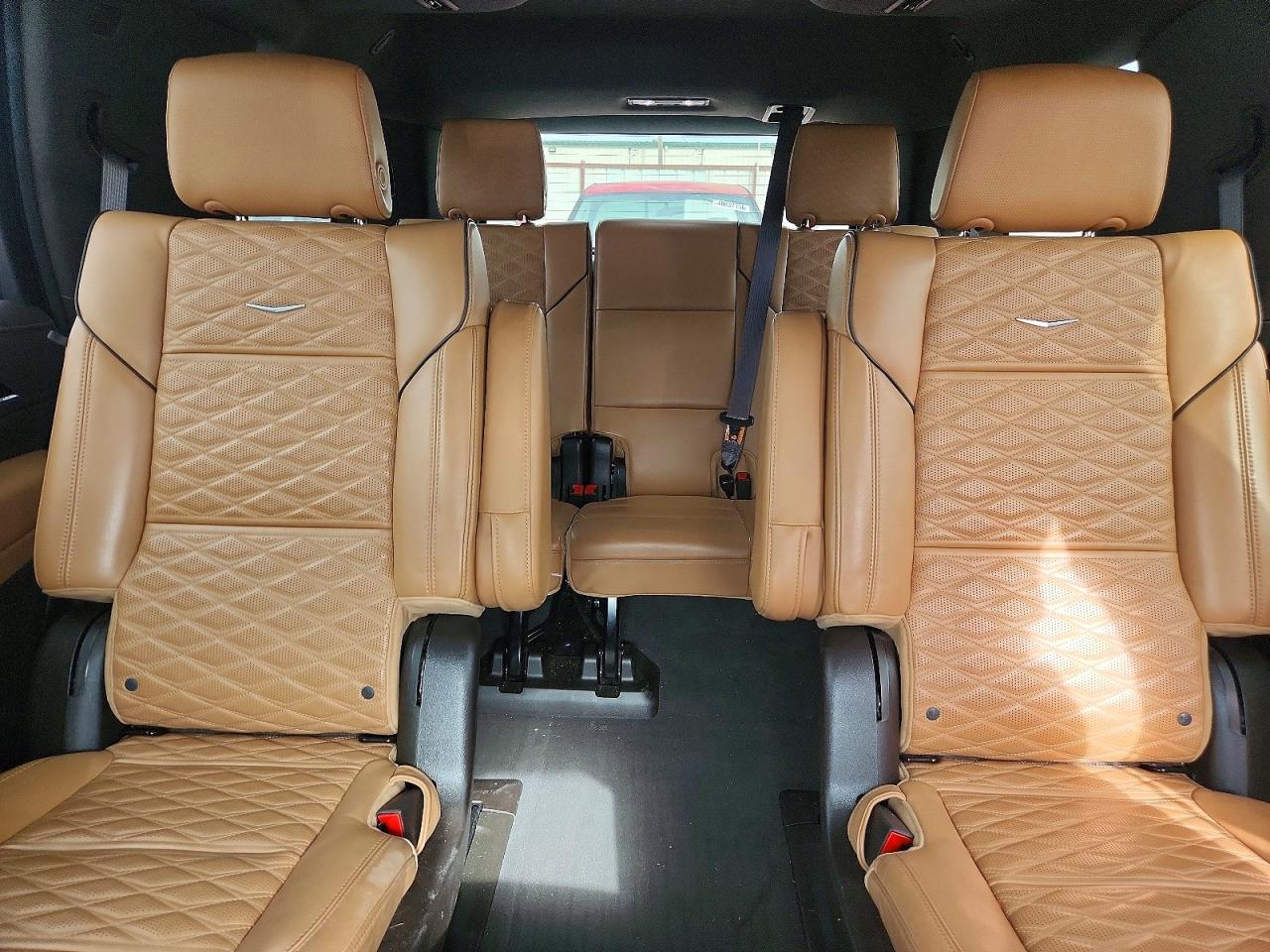 2024 Cadillac Escalade VIN 1GYS4BKL8RR372155 photo 10