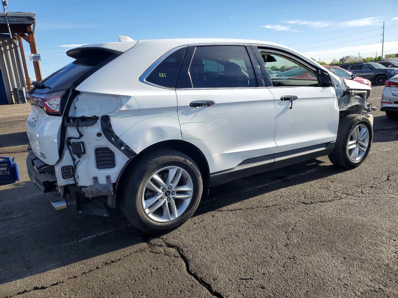 2018 Edge VIN 2FMPK4J93JBC60451 photo 3