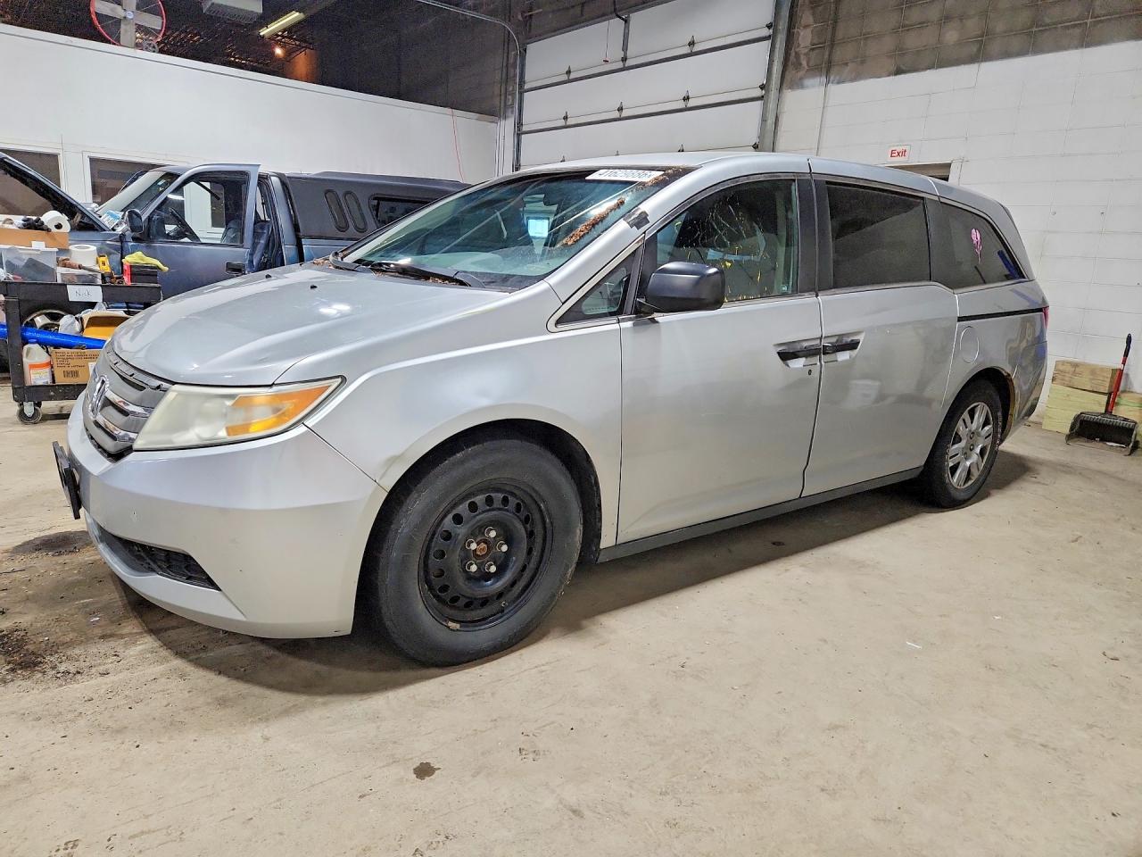2011 Honda All models VIN 5FNRL5H29BB053687 photo 1