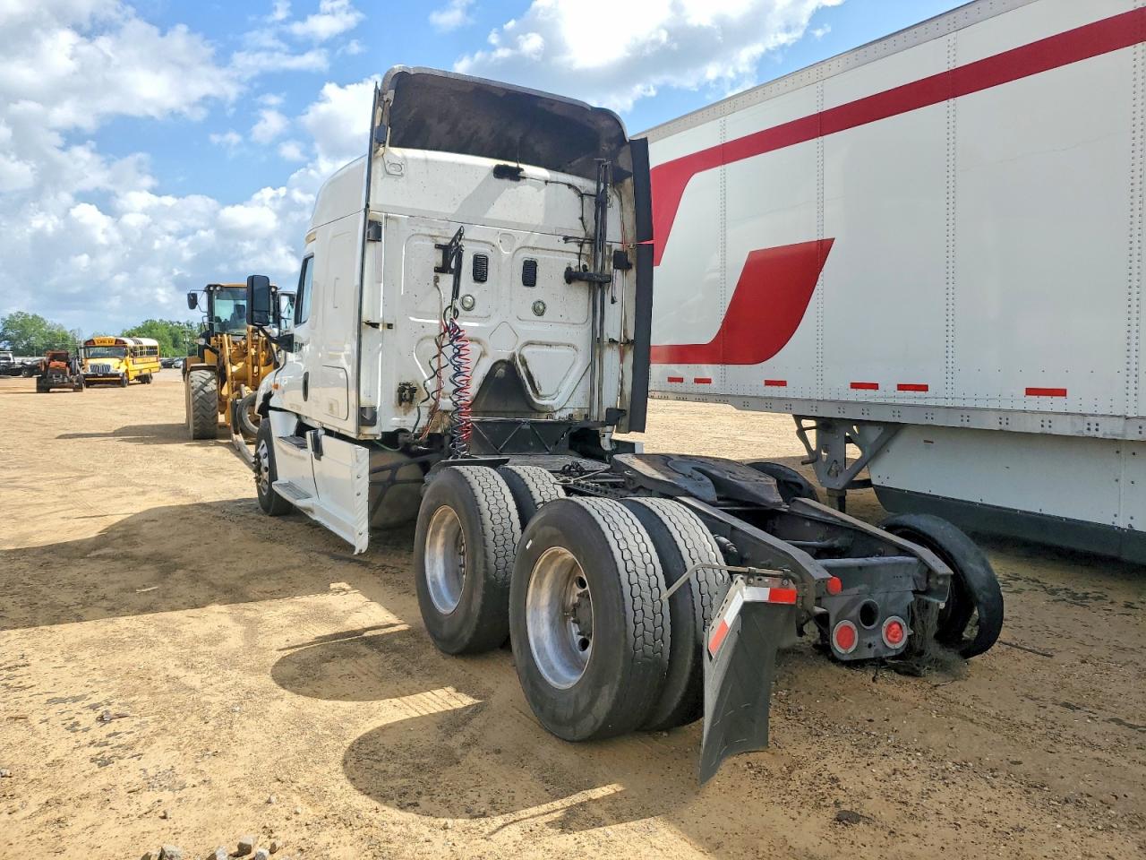 2014 FREIGHTLINER All other VIN 1FUJGLDV1ELFV4303 photo 3
