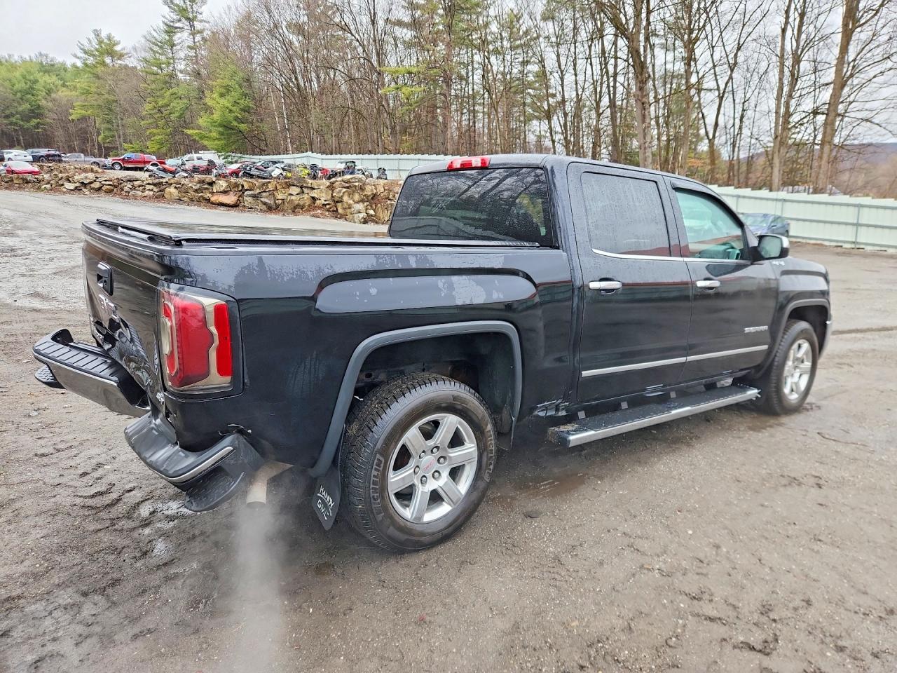 2018 GMC All models VIN 3GTU2NEC1JG475360 photo 3