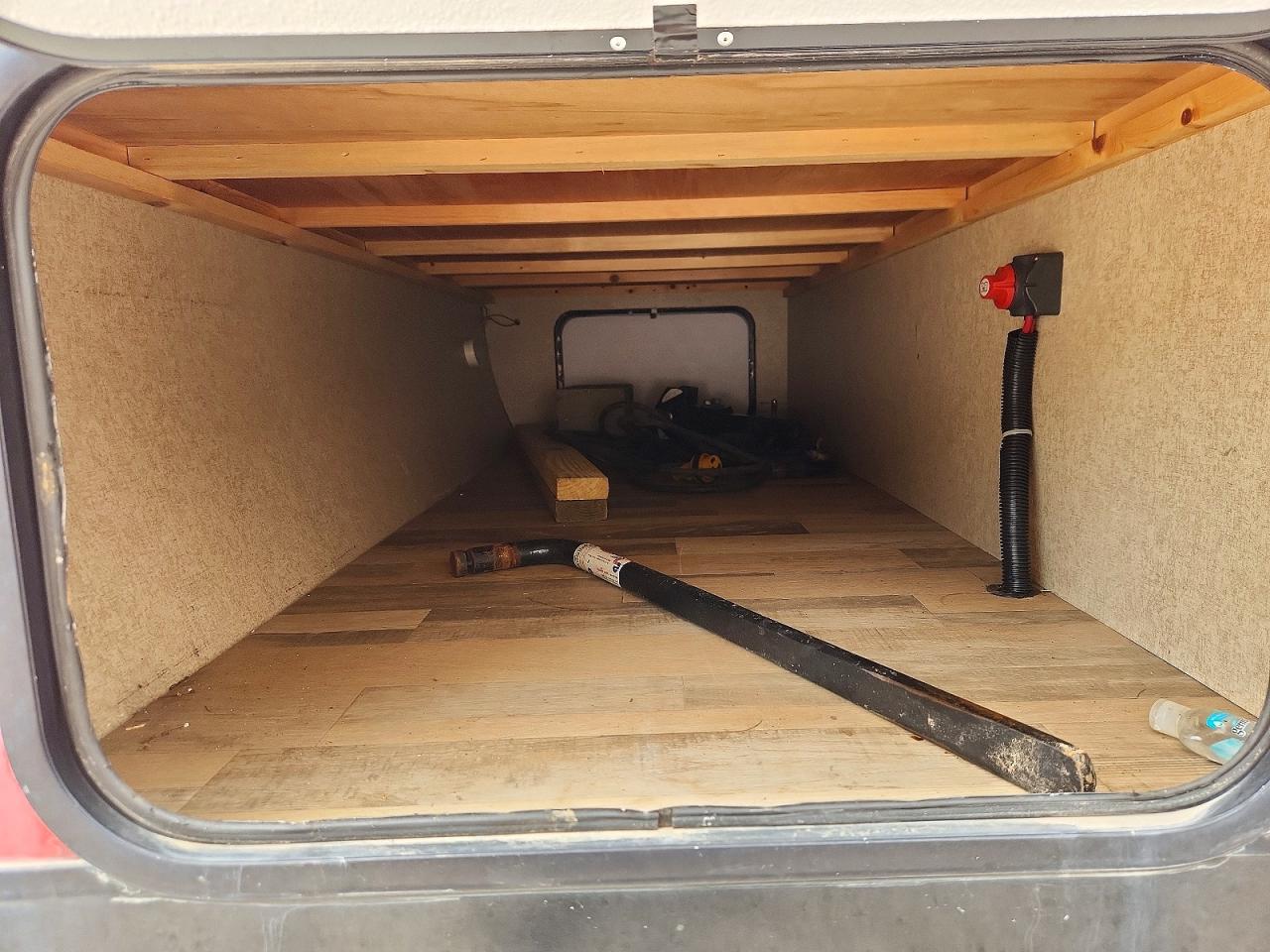 2017 WINNEBAGO Mini VIN 54CTM1P28H3031134 photo 8