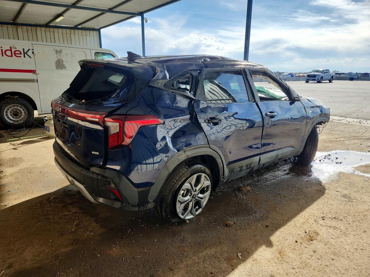 2026 Kia Seltos VIN KNDEPCAA6T7891613 photo 3