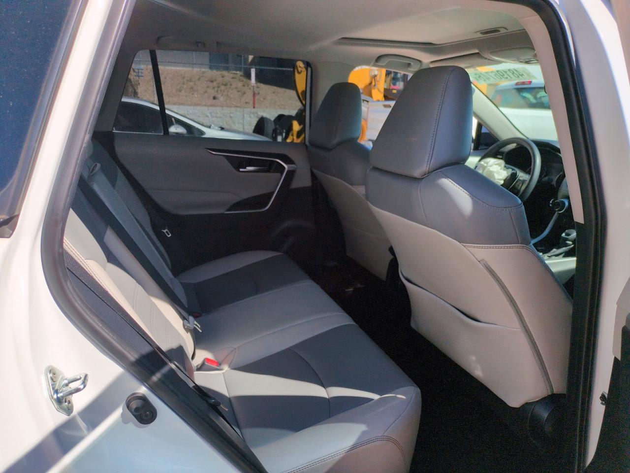 2020 Toyota Rav4 VIN 2T3C1RFV1LW068468 photo 11
