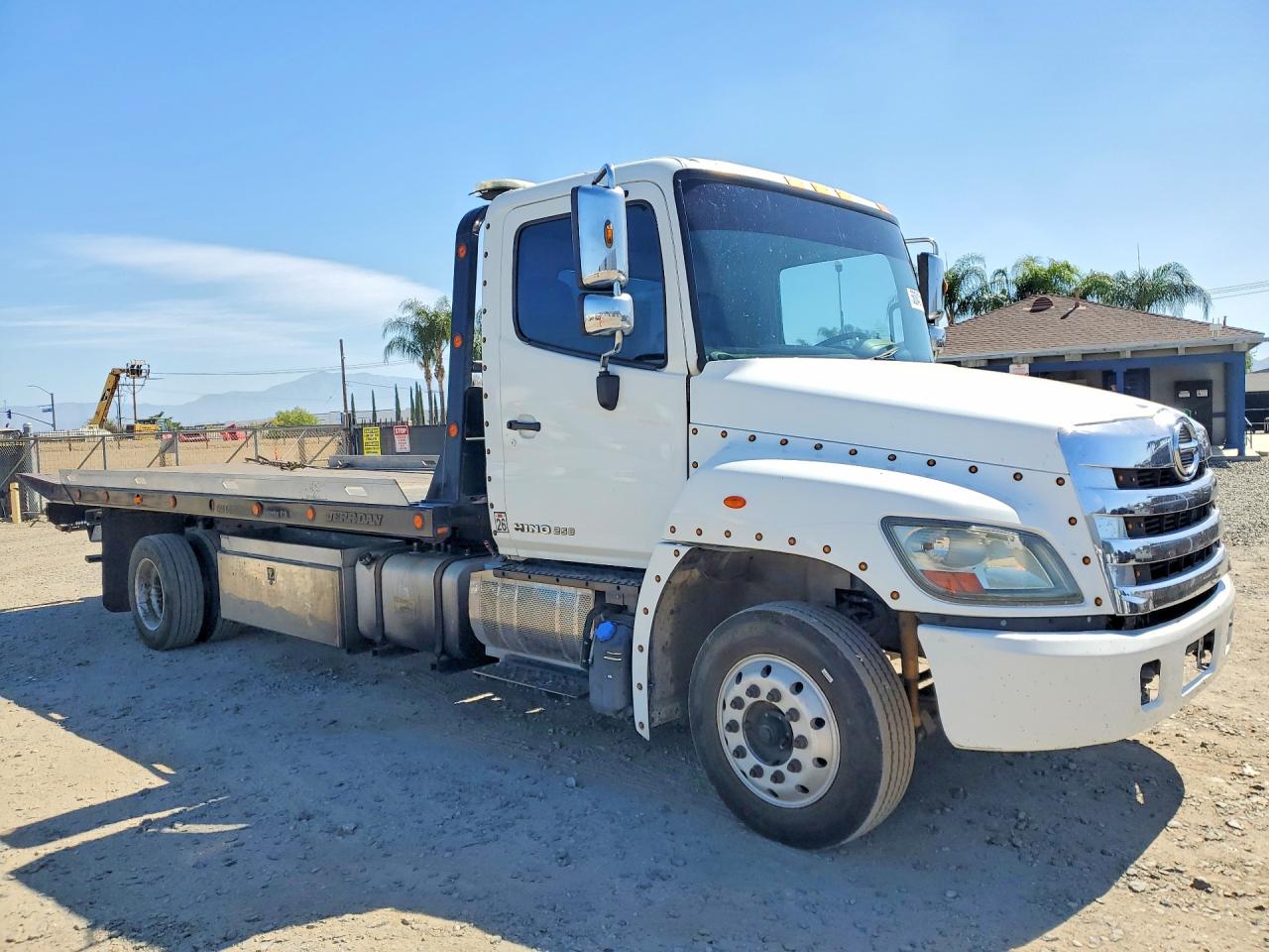 2011 HINO All other VIN 5PVNJ8JN0B4S50605 photo 4