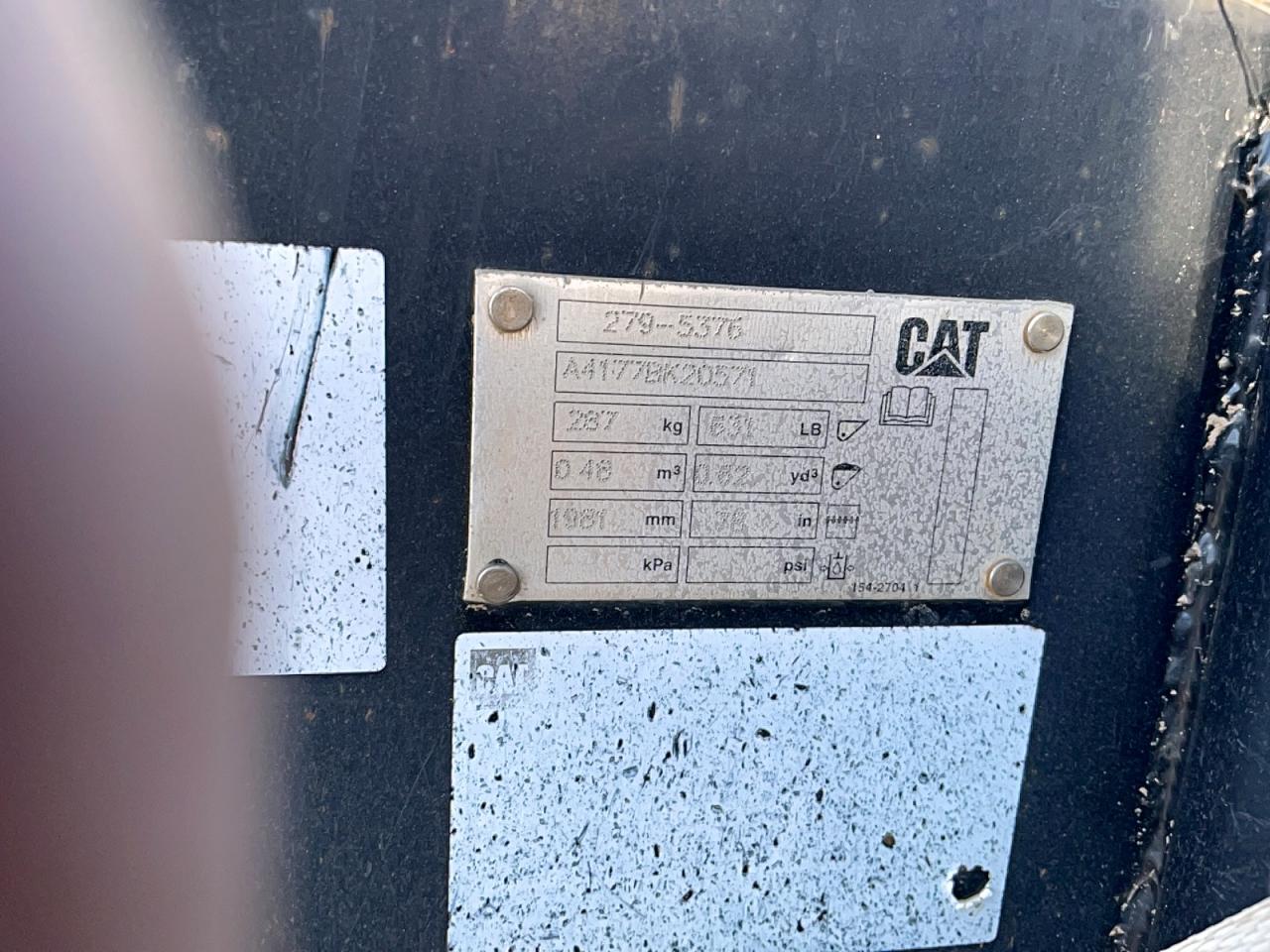 2011 Caterpillar All models VIN CAT0289CCJMP02077 photo 10