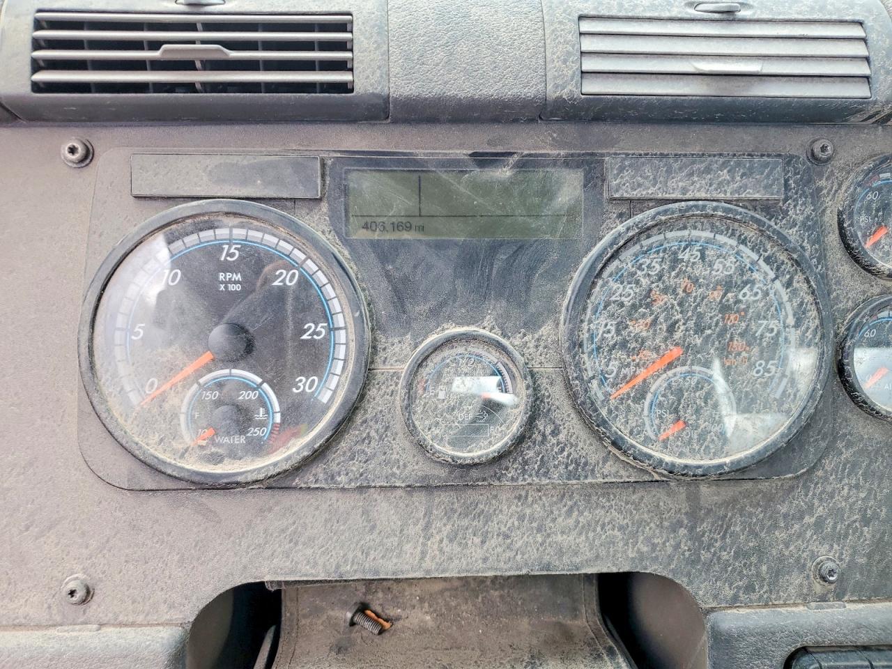 2019 FREIGHTLINER All other VIN 3AKJGEDV6KDKH1954 photo 8