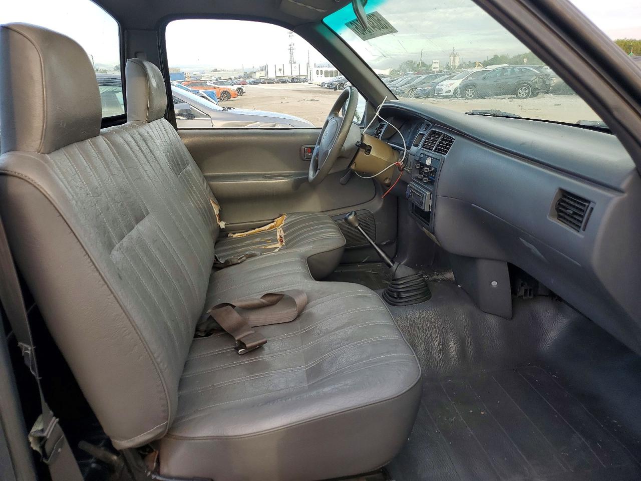 1995 Toyota T100 VIN JT4UD10D9S0006705 photo 10
