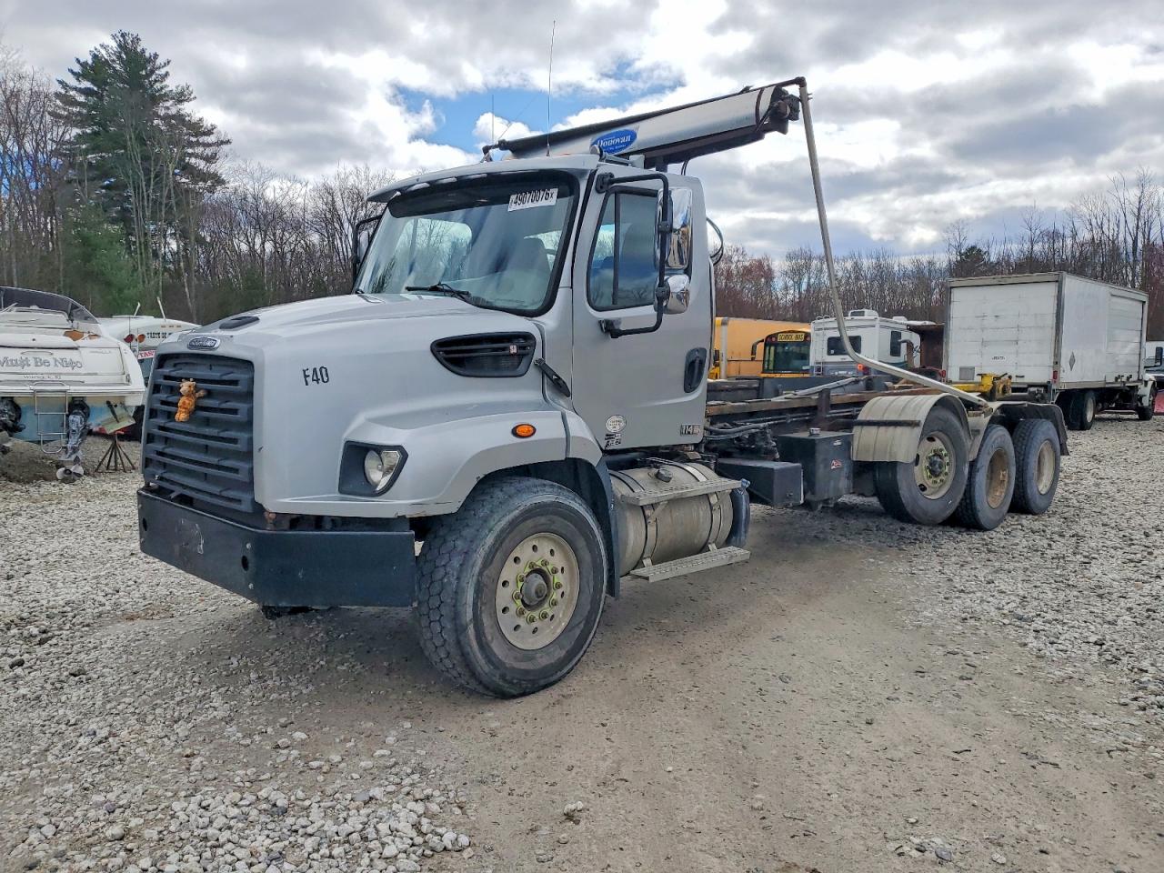 2013 FREIGHTLINER All models VIN 1FVMG3DV4DHFH8939 photo 2