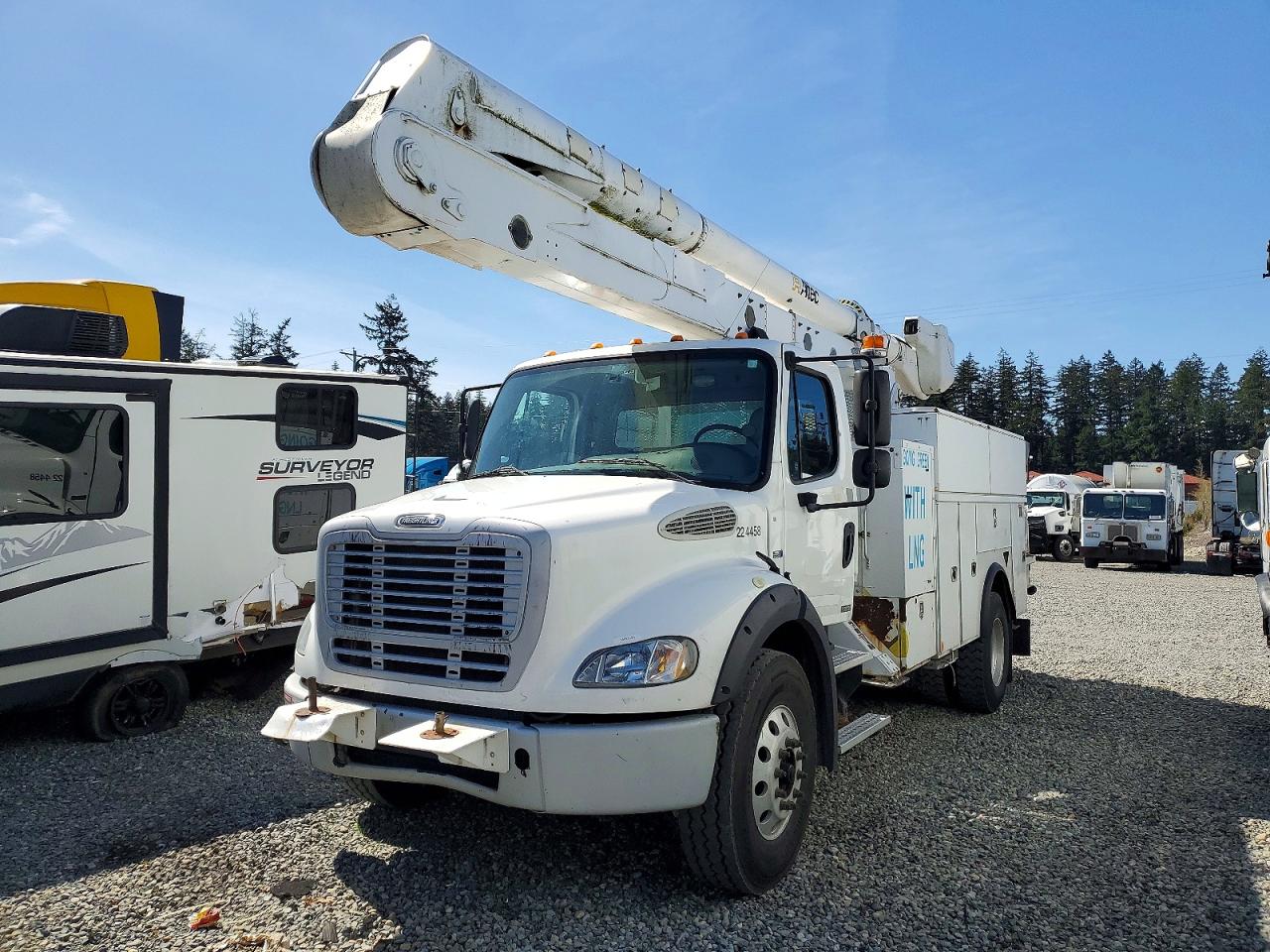 2016 FREIGHTLINER All other VIN 1FVAC4DX8GHGZ1307 photo 2