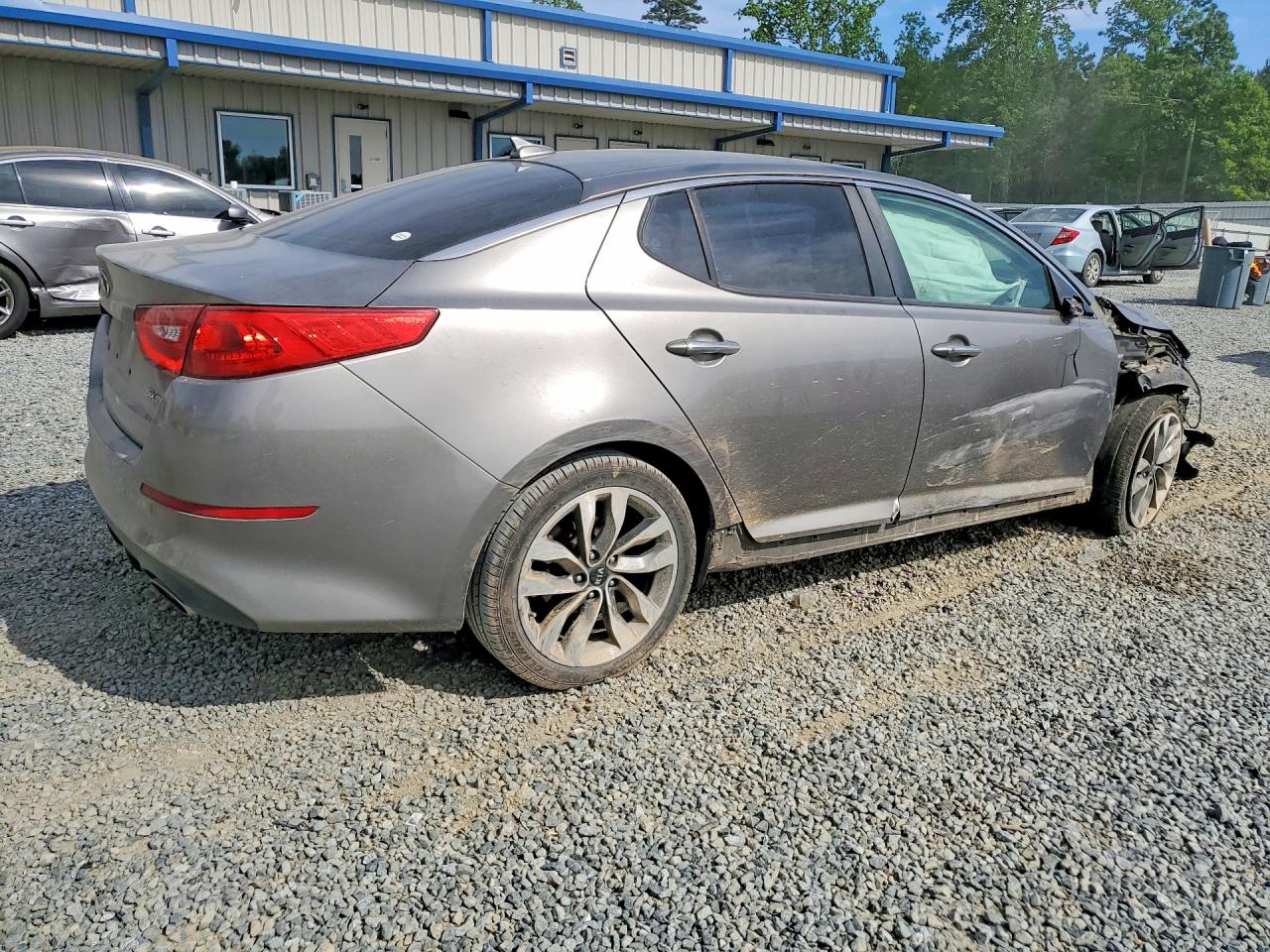 2015 Kia Optima VIN 5XXGR4A70FG366751 photo 3