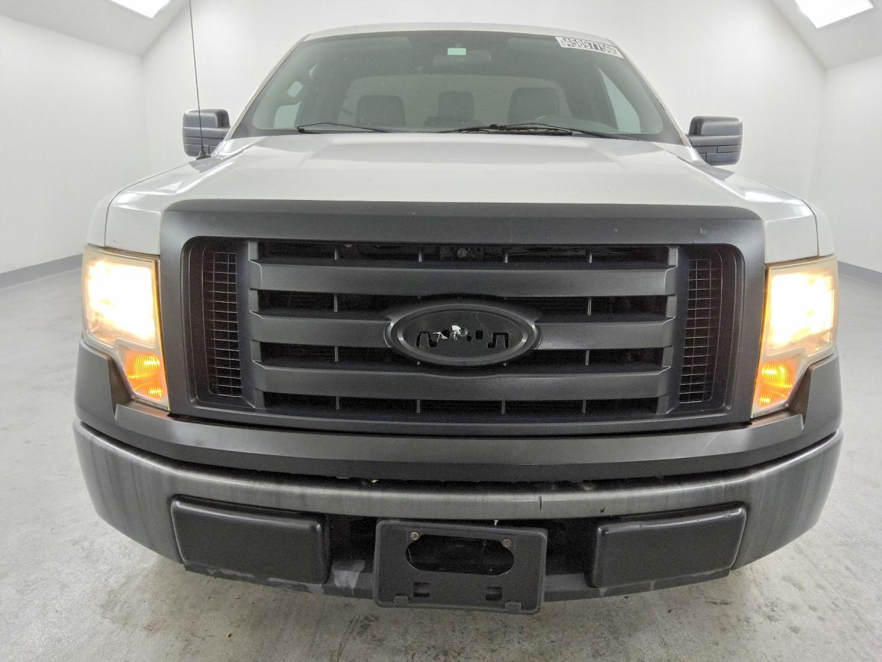 2011 Ford F150 VIN 1FTMF1CM1BKD44609 photo 5