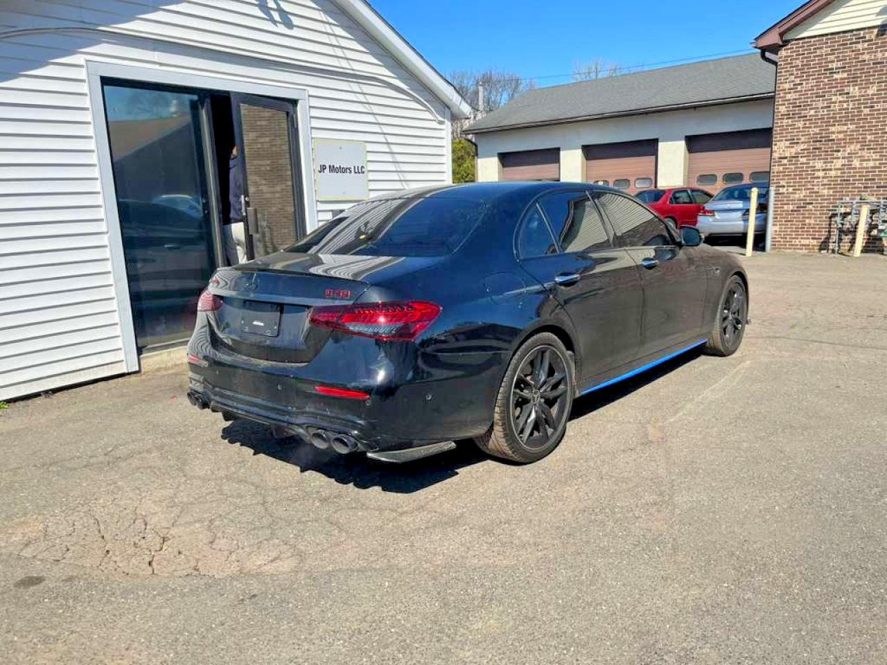 2022 Mercedes-Benz E-class VIN W1KZF6BB1NB036188 photo 3