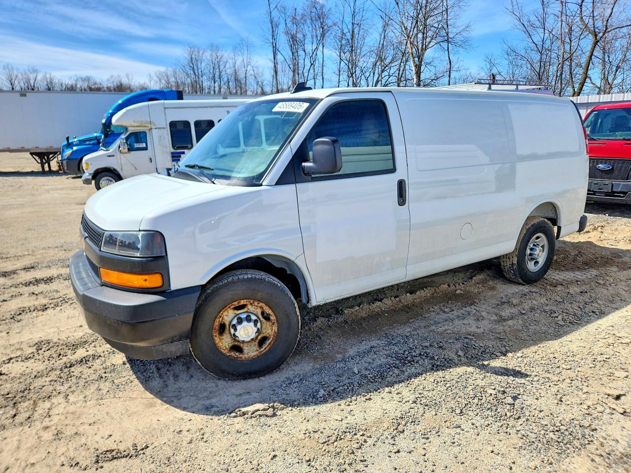 2025 CHEVROLET Express VIN 1GCWGAF74S1268062 photo 1