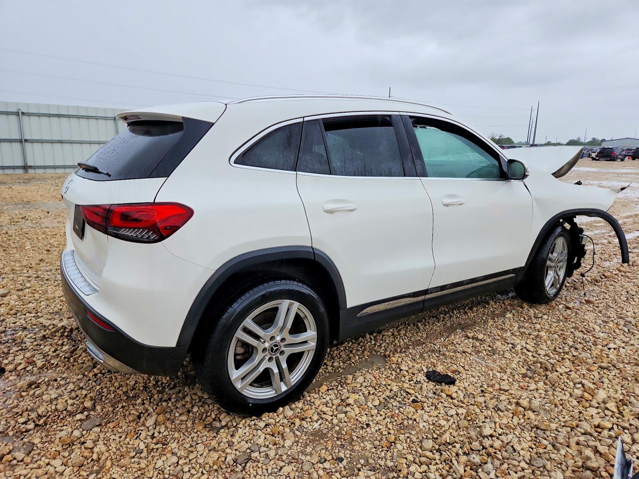 2021 Mercedes-Benz Gla-class VIN W1N4N4GB0MJ252714 photo 3