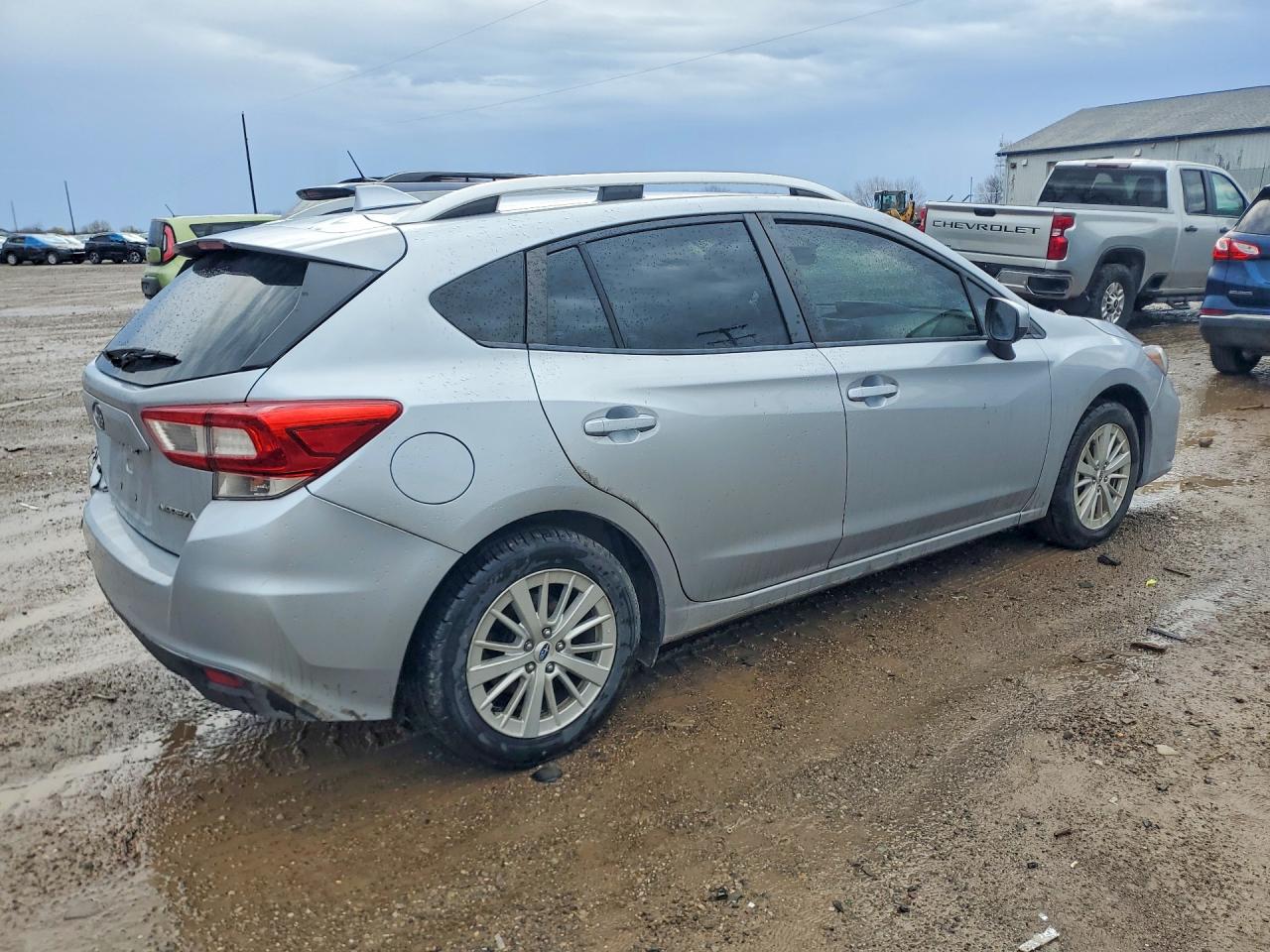 2018 Subaru Impreza VIN 4S3GTAB61J3709419 photo 3