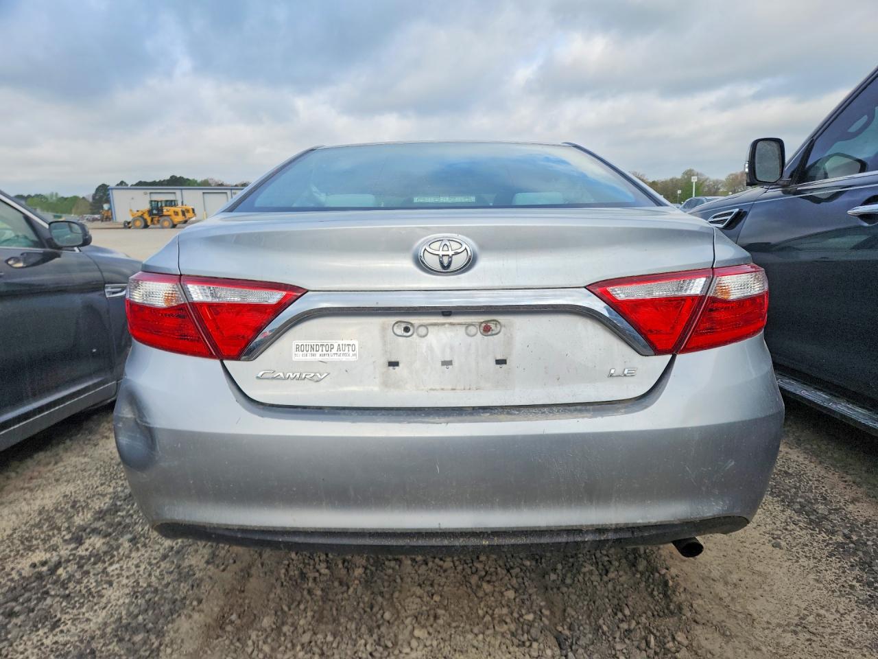 2015 Toyota Camry VIN 4T4BF1FK7FR469336 photo 6
