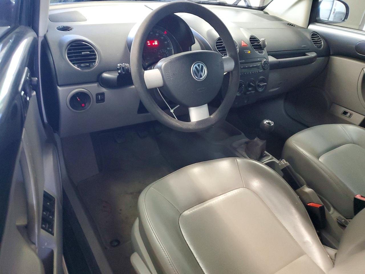 2007 Volkswagen Beetle VIN 3VWPF31Y67M400748 photo 8