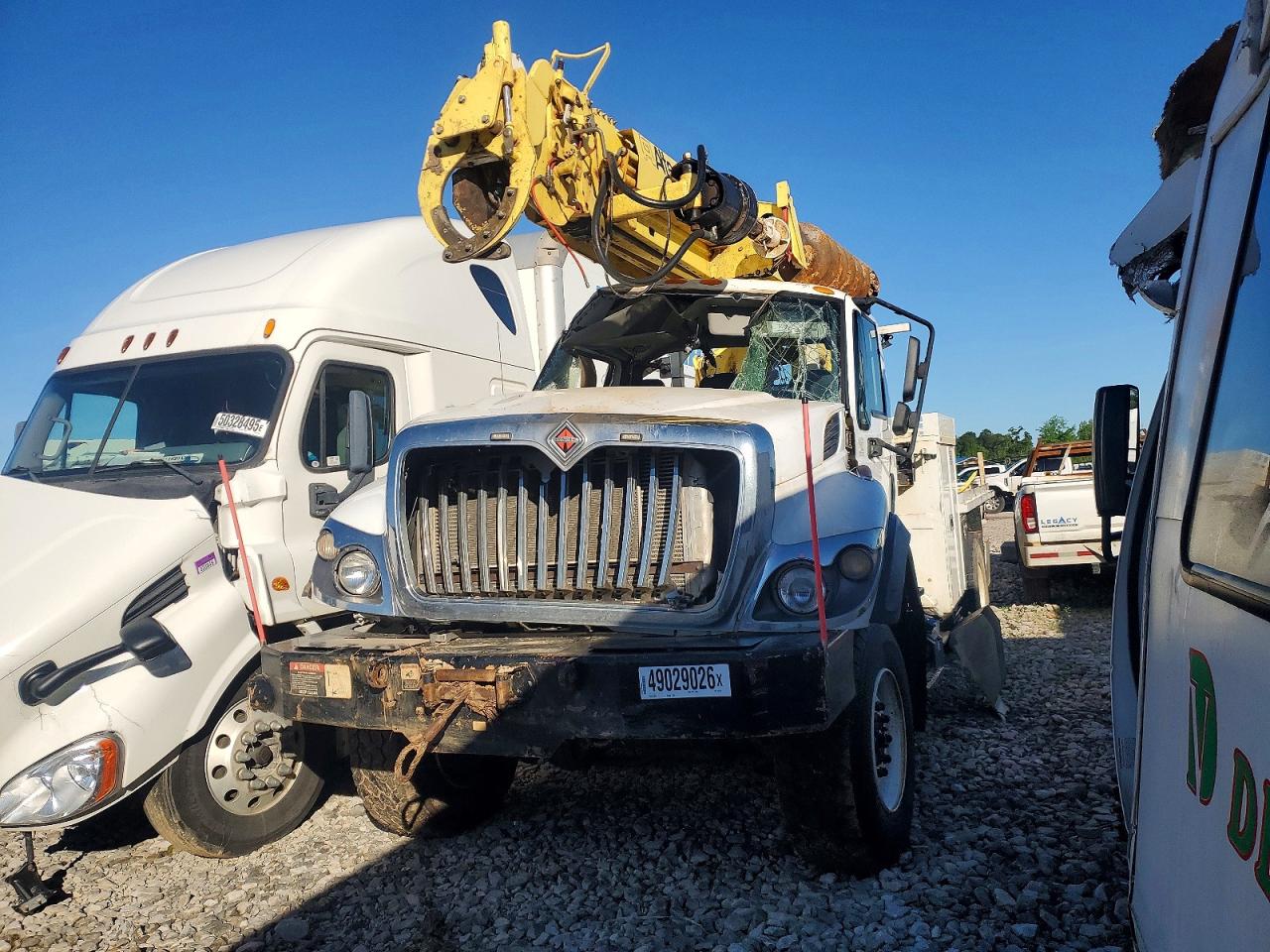 2017 INTERNATIONAL All other VIN 3HAWBMMN4HL655323 photo 2