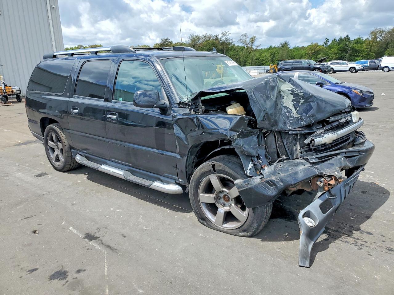 2006 CHEVROLET Suburban VIN 3GNFK16U06G130957 photo 4