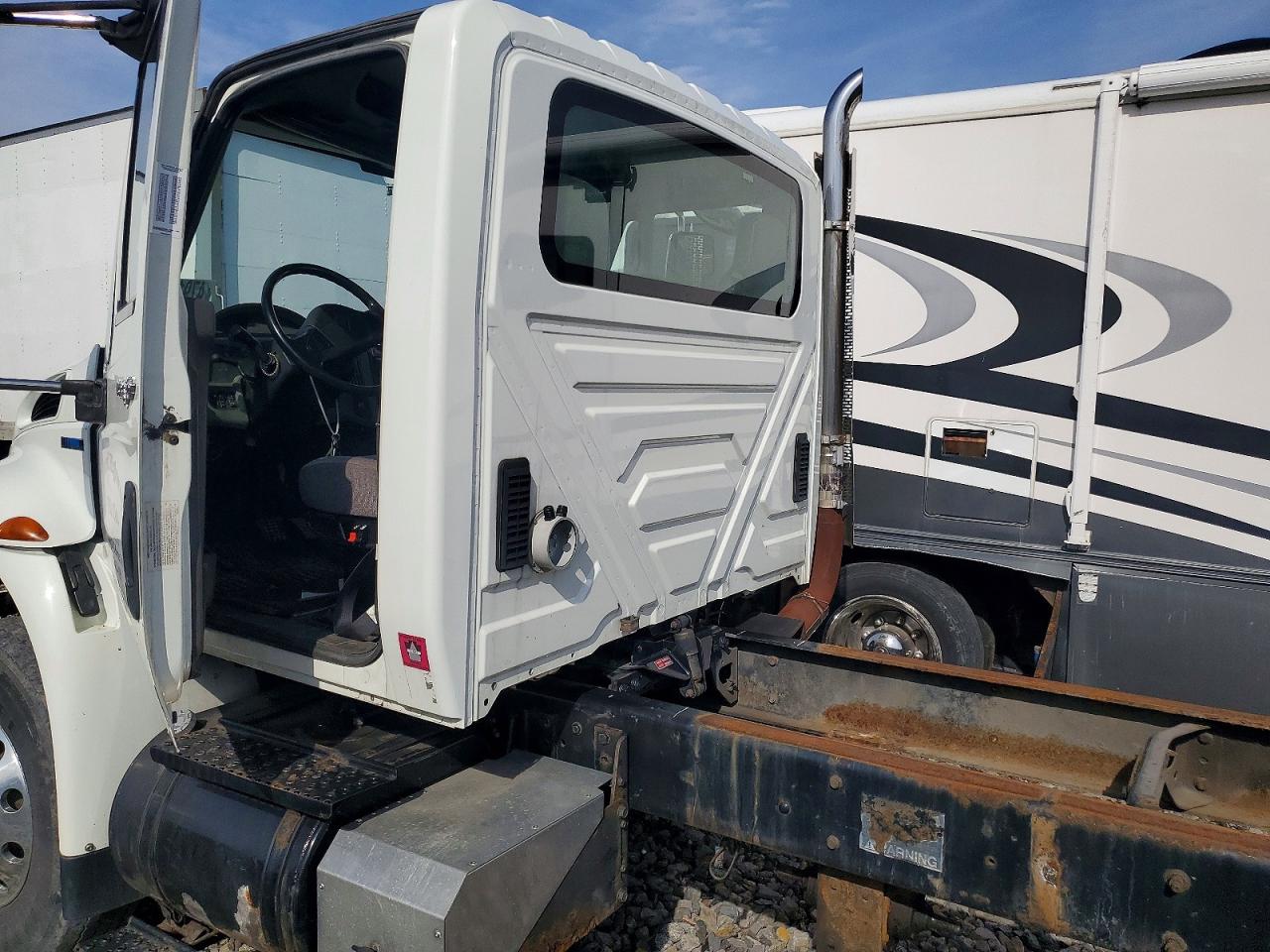 2010 International All models VIN 1HTMKAAN1AH215727 photo 5