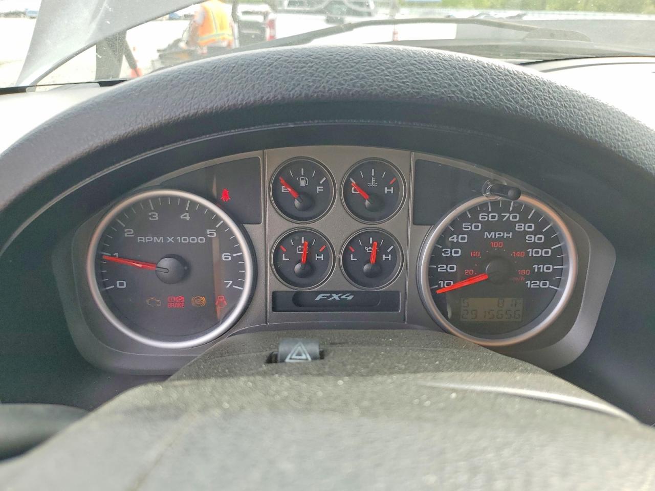 2005 Ford F150 VIN 1FTPW14575KE54363 photo 9
