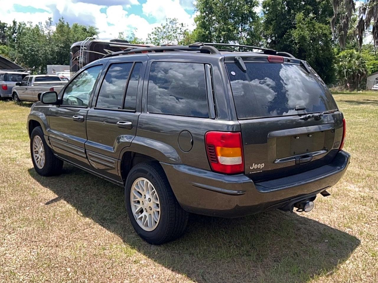 2004 Jeep Cherokee VIN 1J4GW58S14C372462 photo 3