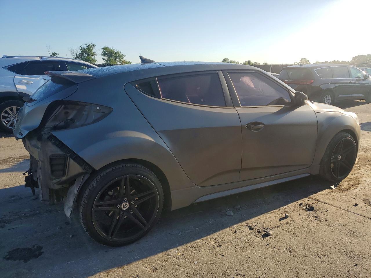 2015 Hyundai Veloster VIN KMHTC6AE1FU238129 photo 3